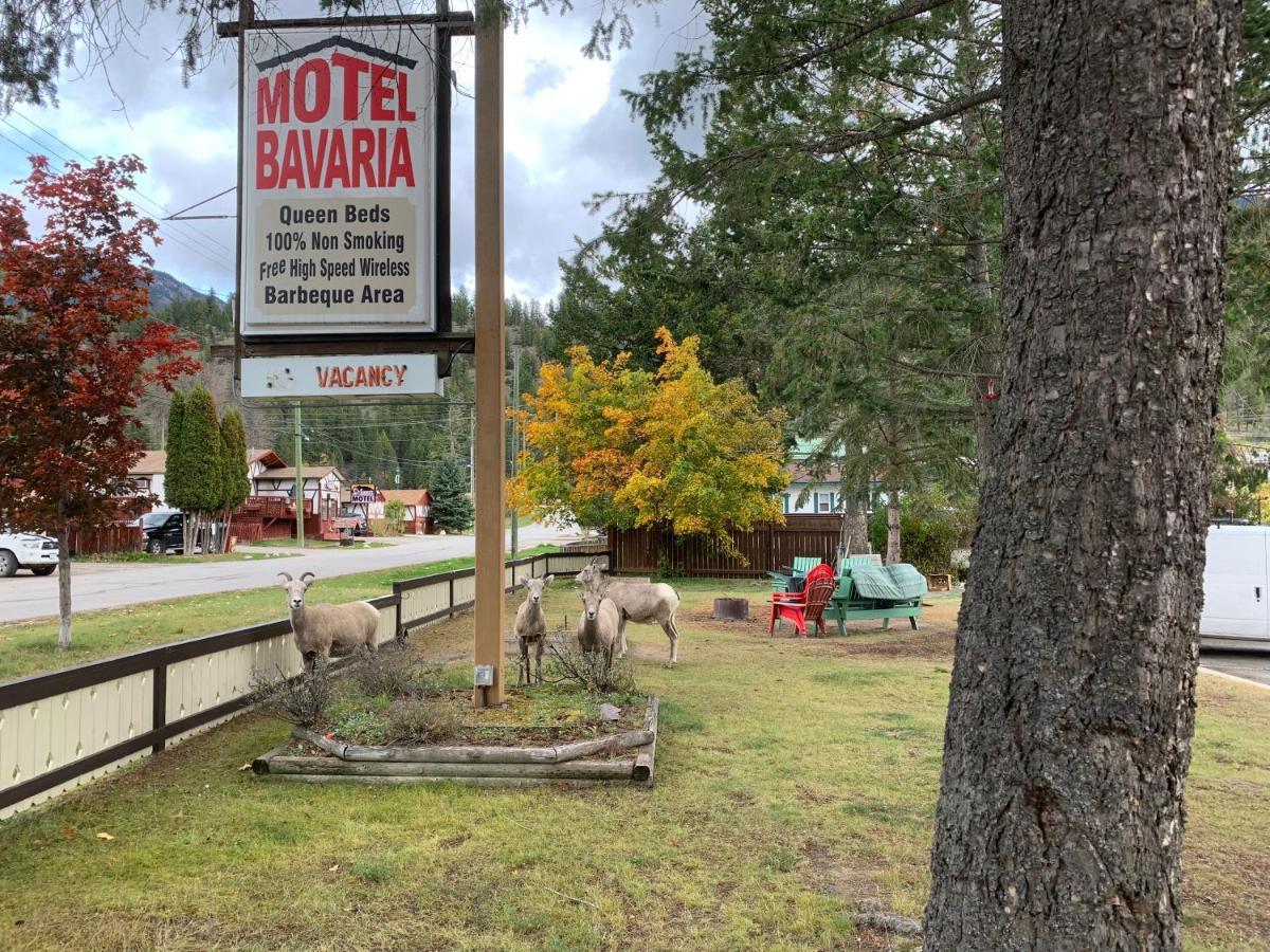 Motel Bavaria Radium Hot Springs Kültér fotó