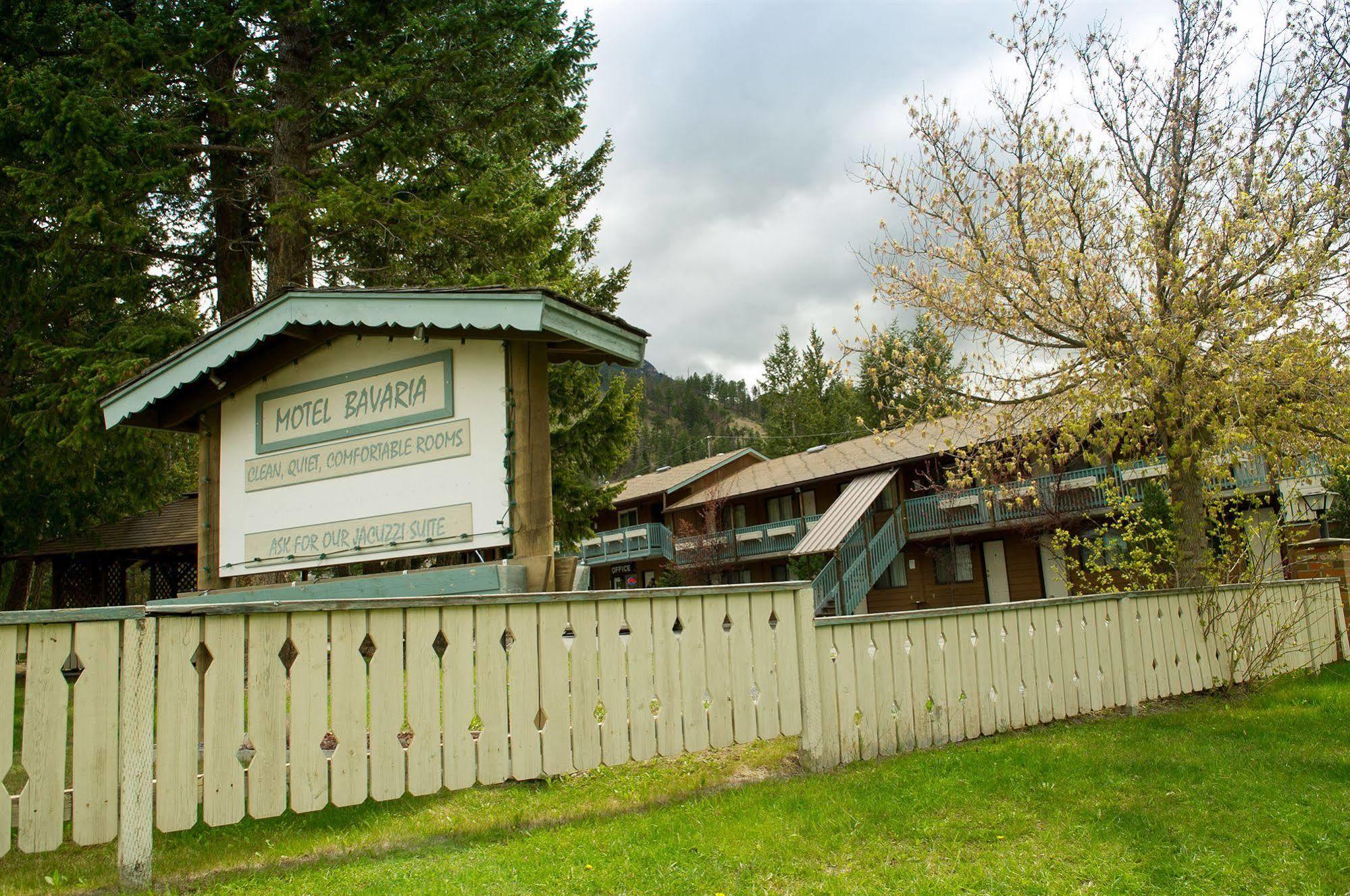 Motel Bavaria Radium Hot Springs Kültér fotó